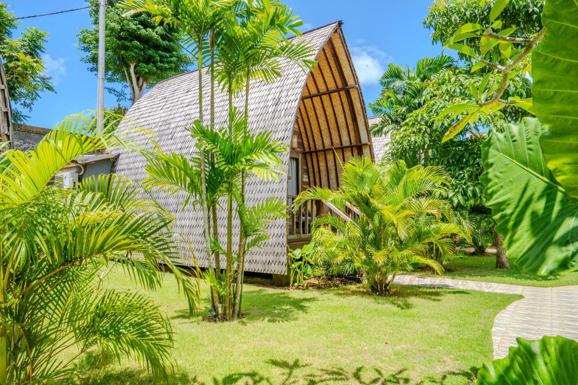 Lumbung Bukit Resort Uluwatu Екстер'єр фото