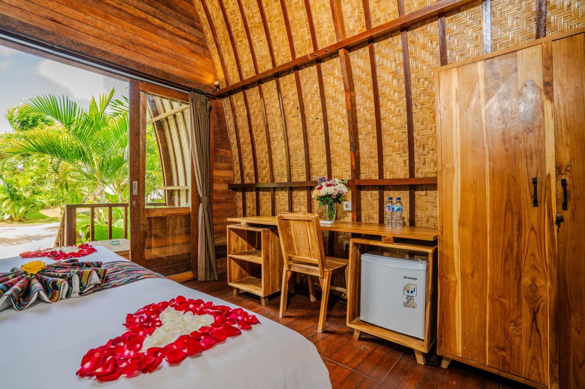 Lumbung Bukit Resort Uluwatu Екстер'єр фото
