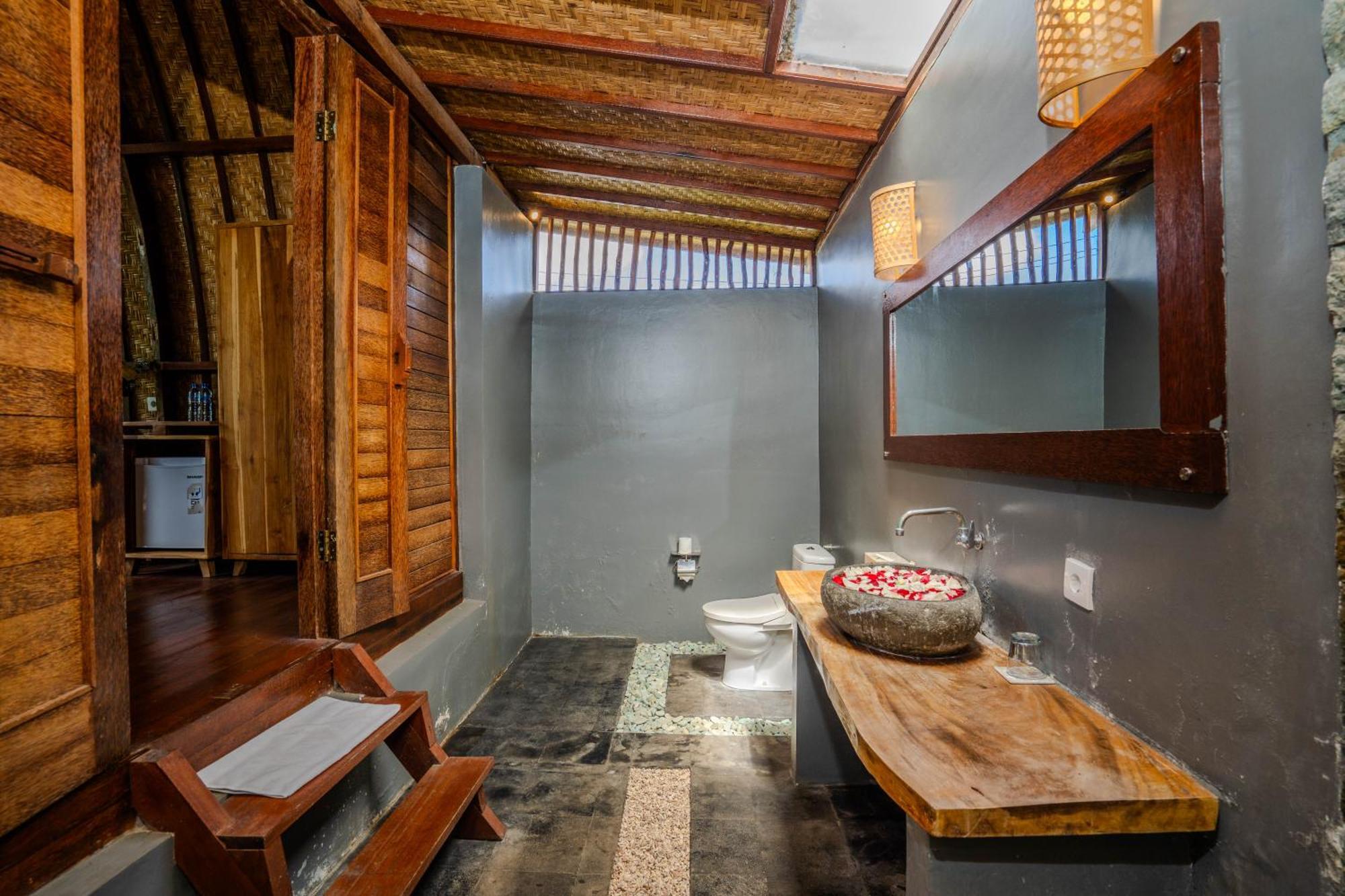 Lumbung Bukit Resort Uluwatu Екстер'єр фото