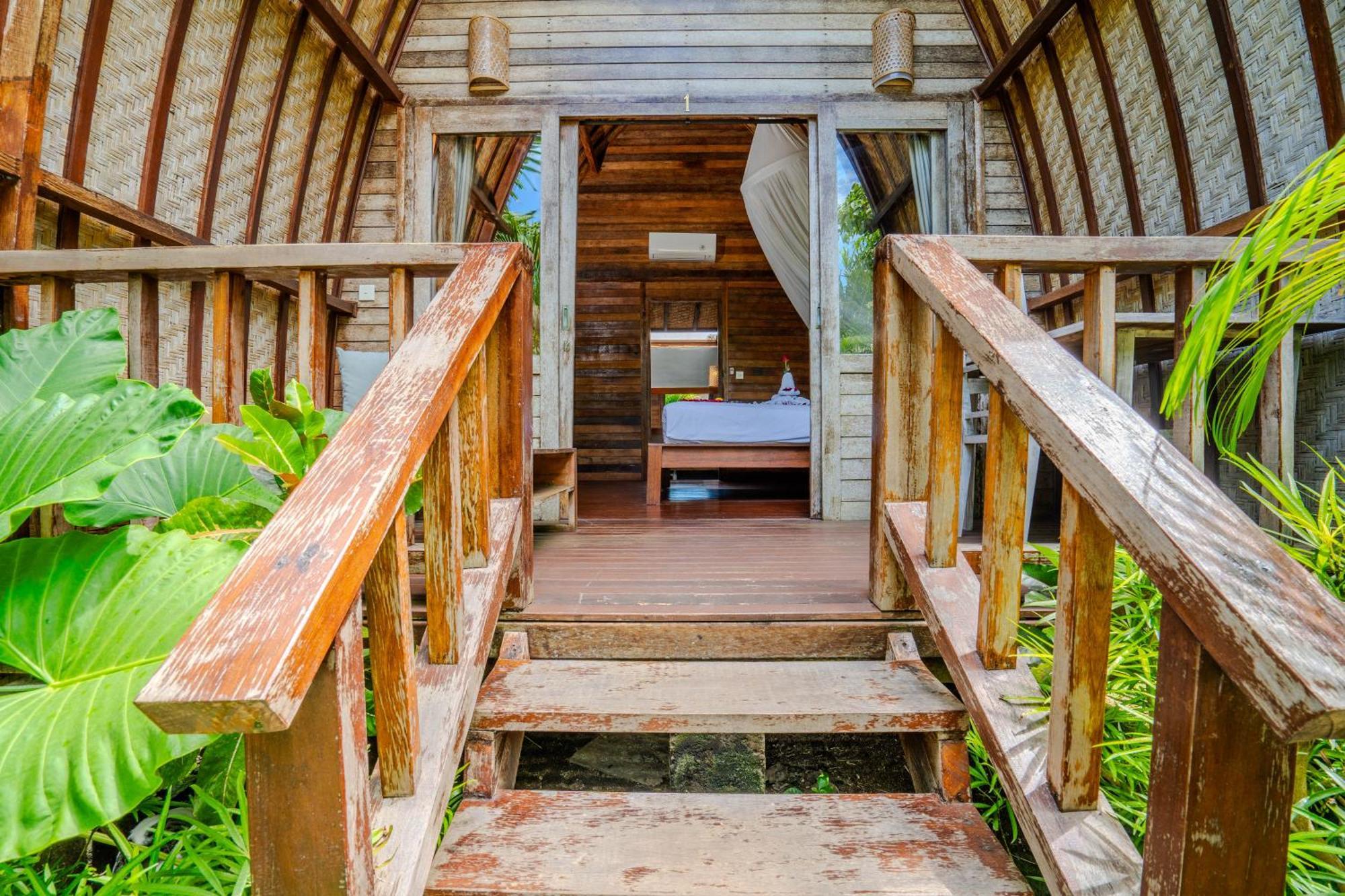 Lumbung Bukit Resort Uluwatu Екстер'єр фото