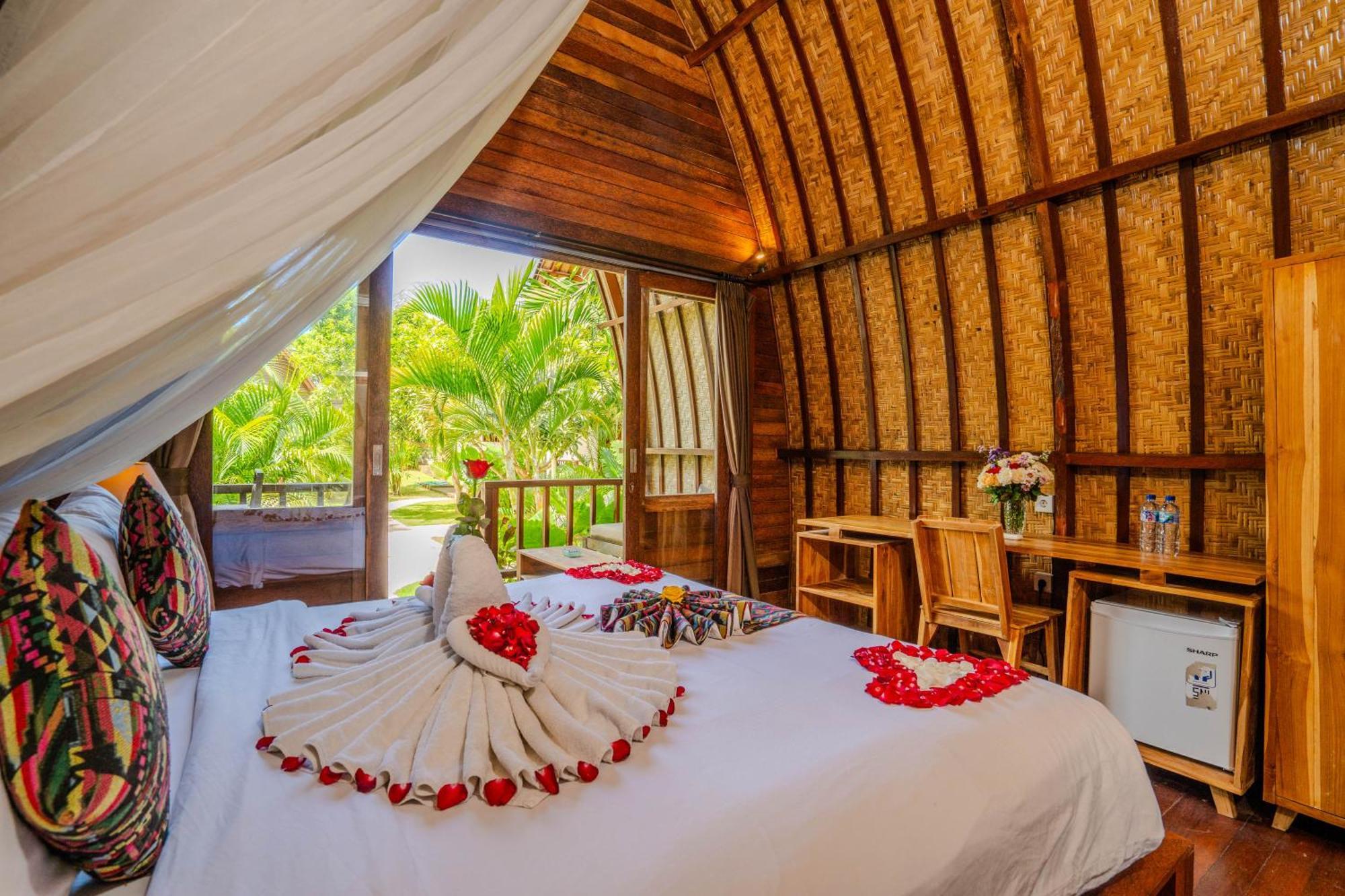 Lumbung Bukit Resort Uluwatu Екстер'єр фото