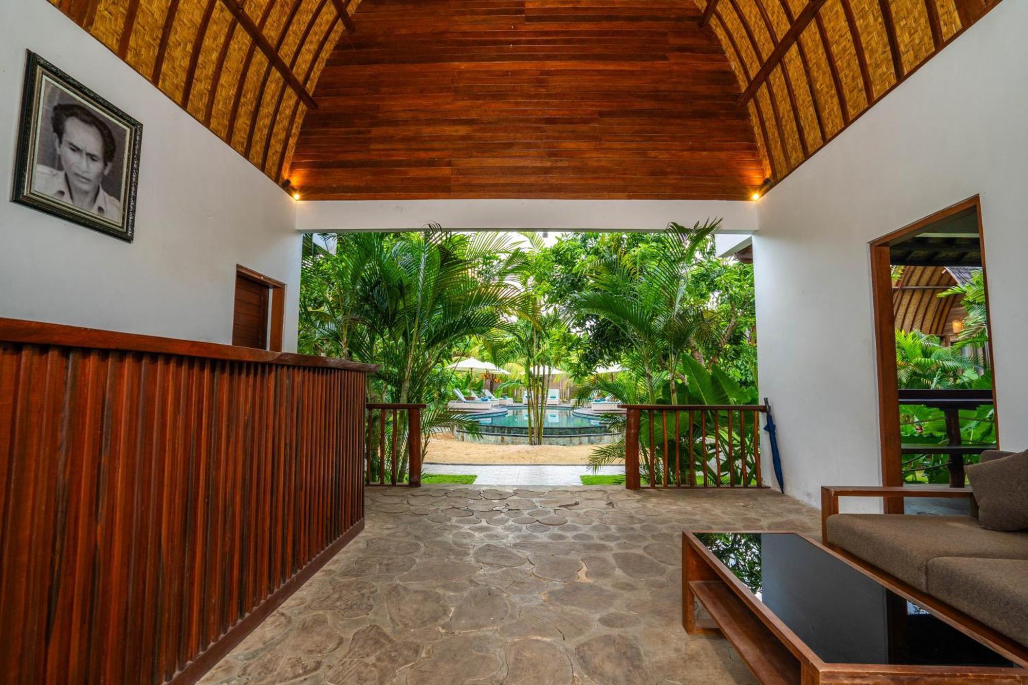 Lumbung Bukit Resort Uluwatu Екстер'єр фото