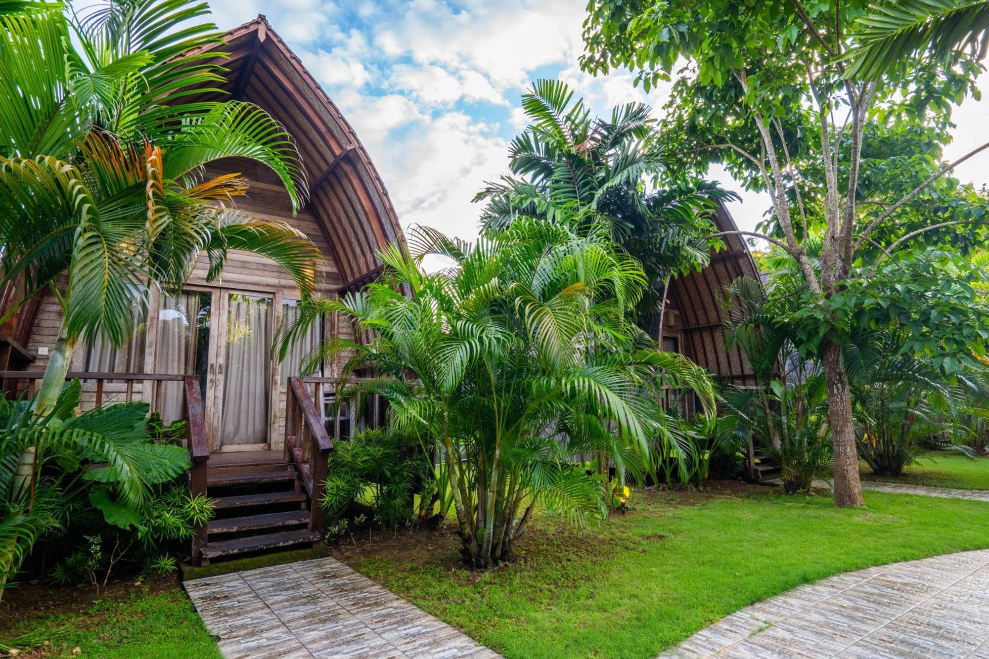 Lumbung Bukit Resort Uluwatu Екстер'єр фото